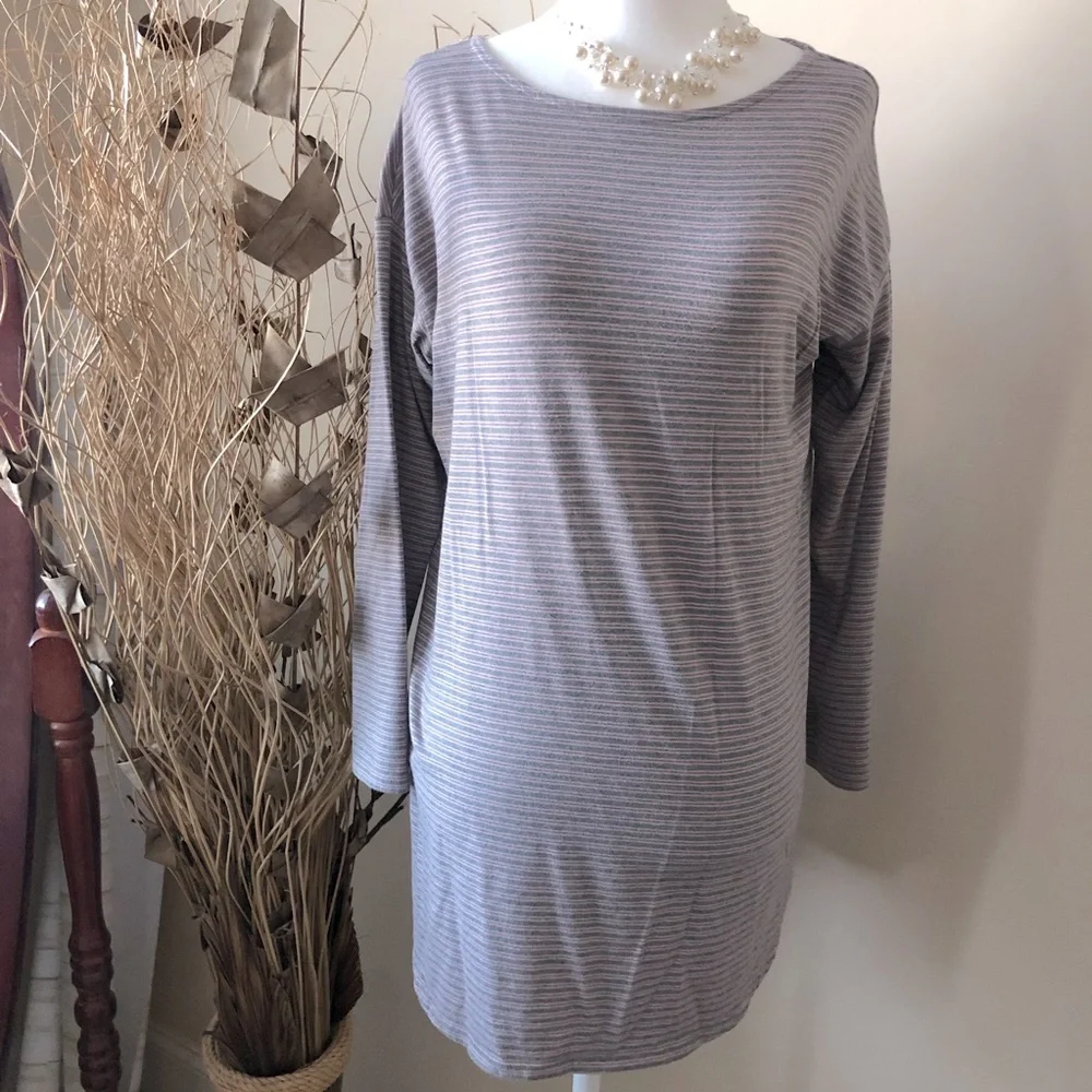 J. Jill size xs tunic style shirt top sweater gray and pink stripe - Picture 1 of 2